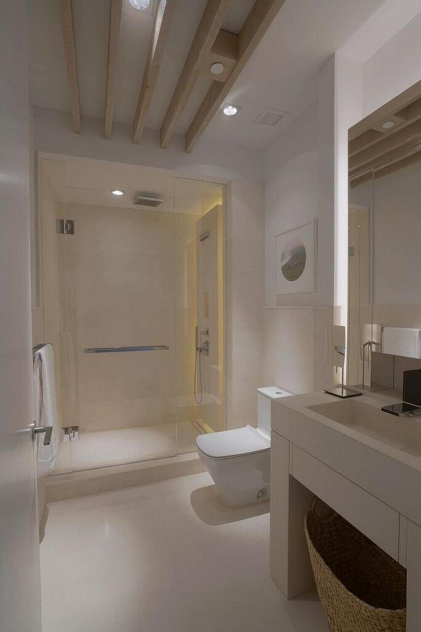 The Retreat Collection At 1 South Miami Beach