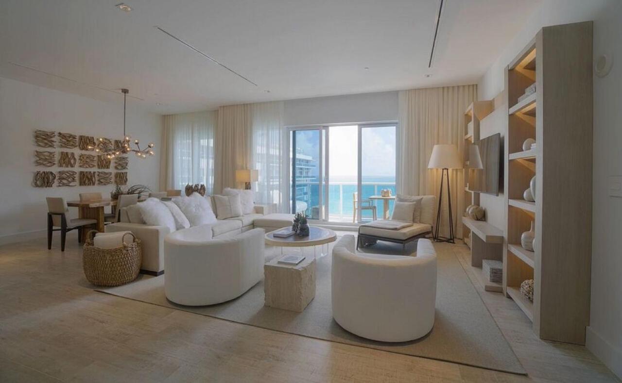 Resort The Retreat Collection At 1 South 5*