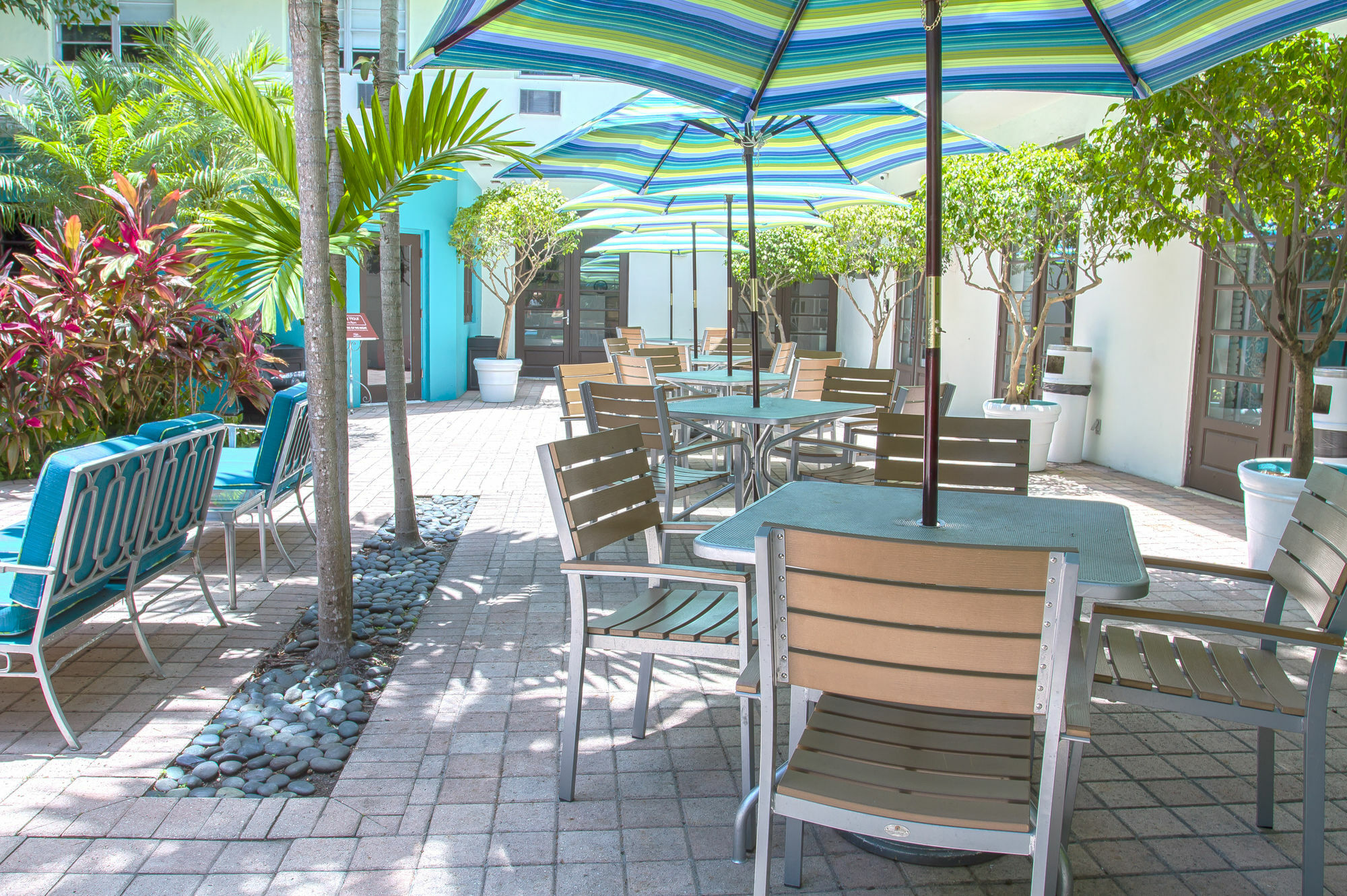 Dorchester & Hotel Miami Beach