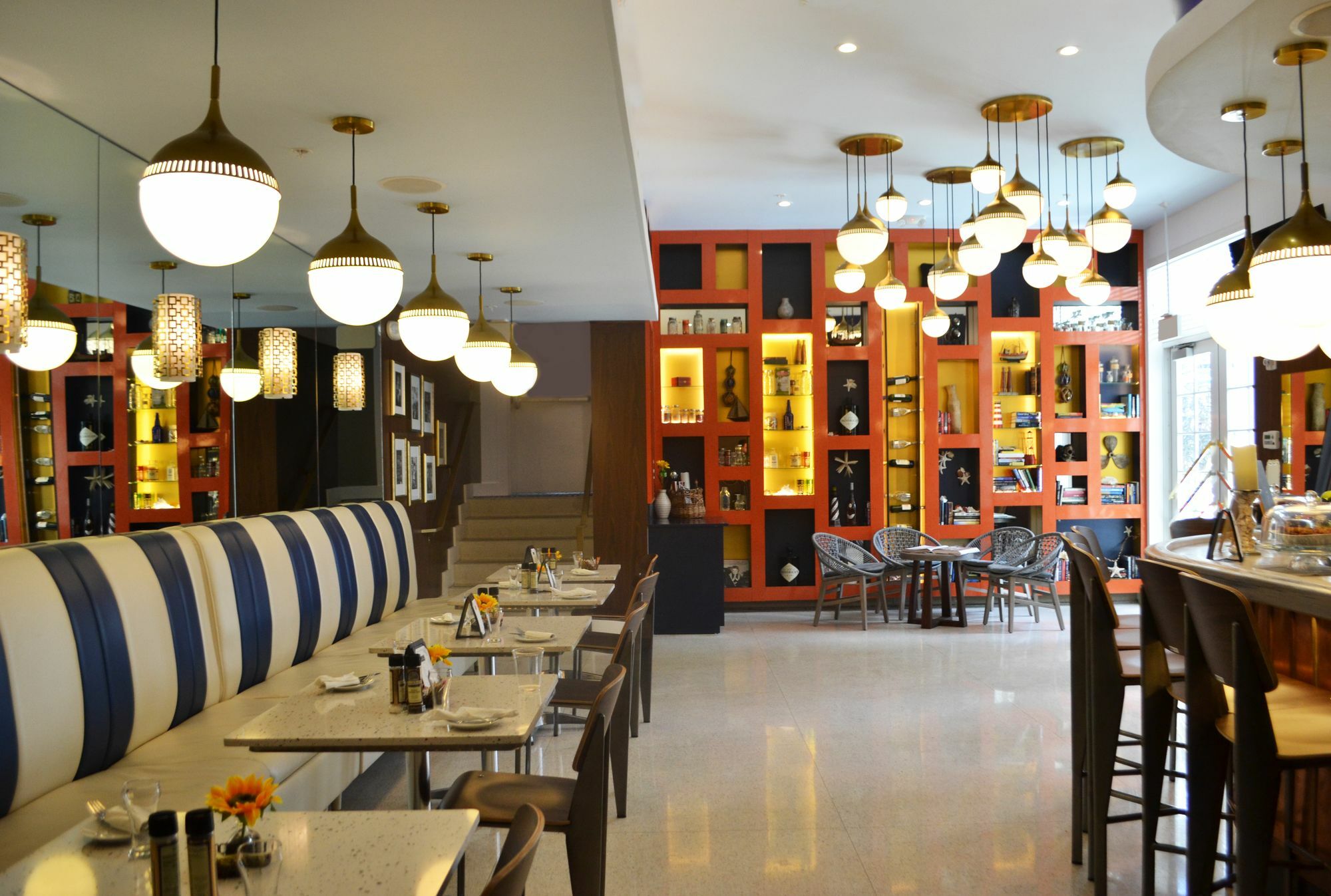 Oceanside Hotel And Suites