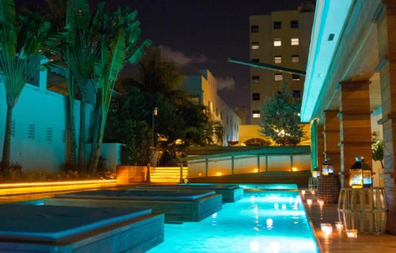 Hotel Marseilles Beachfront