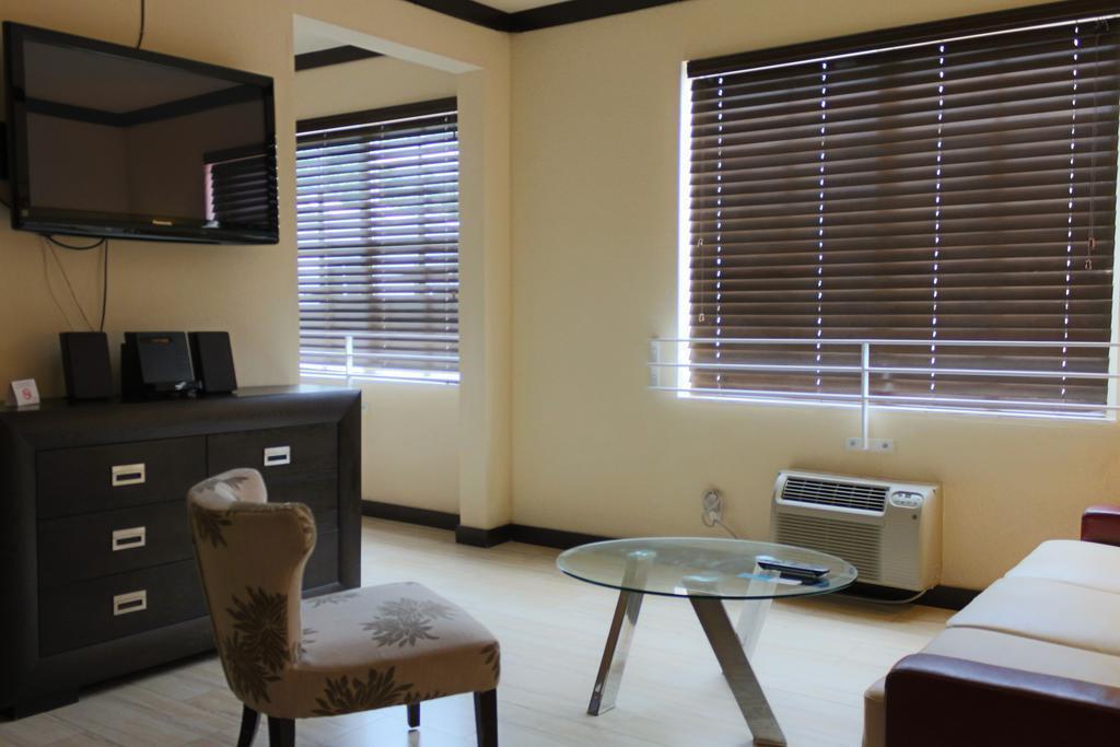 Hotel Tradewinds Miami