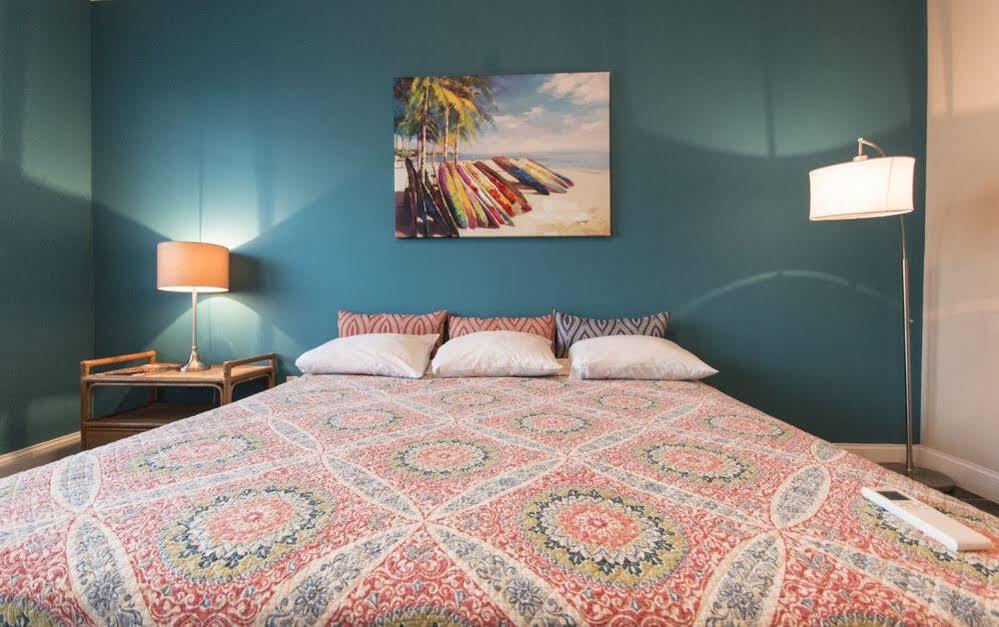 Beds N' Drinks Hostel Miami Beach